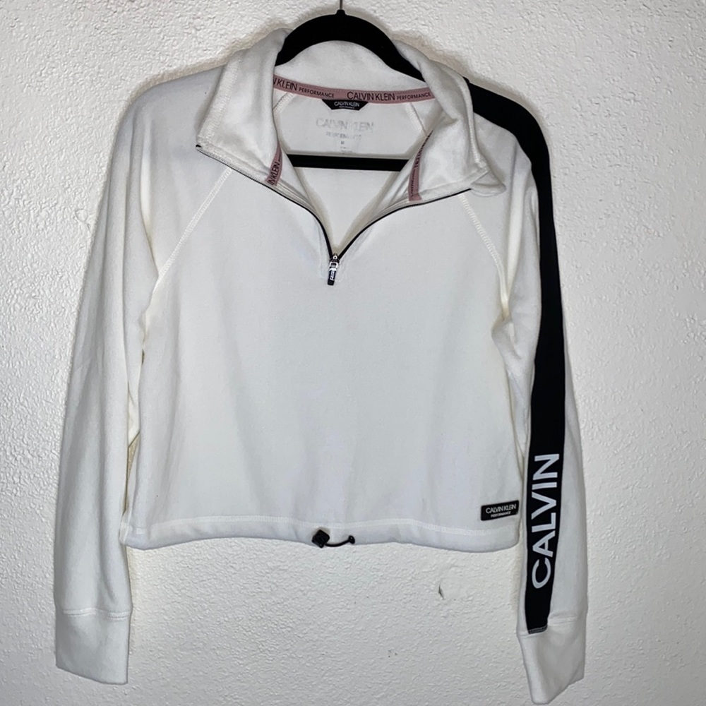 Calvin Klein Crop Performance Fleece Pullover 1/4 Zip Sweatshirt. Trendy